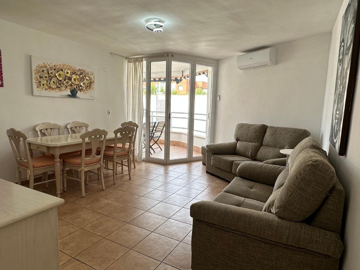 Spacious For A Big Company Apartment